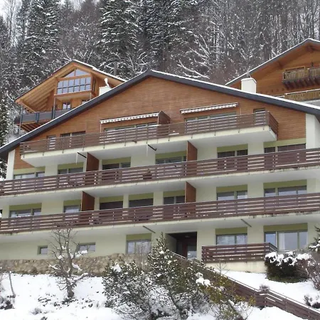 Holiday Apartment *